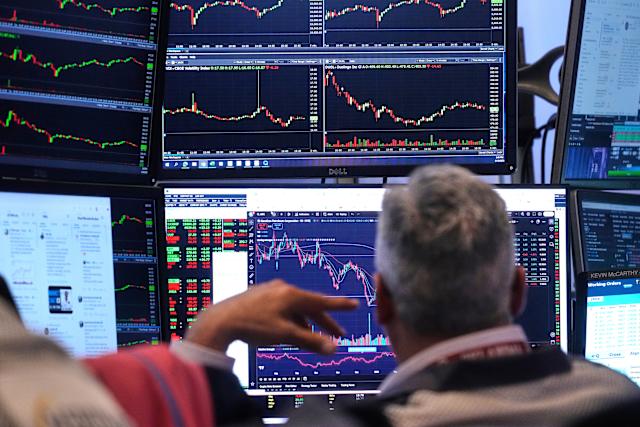 What Data Should Traders Track to Improve Fast in 2025?