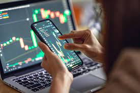 How Do Professional Traders Review Their Trades?